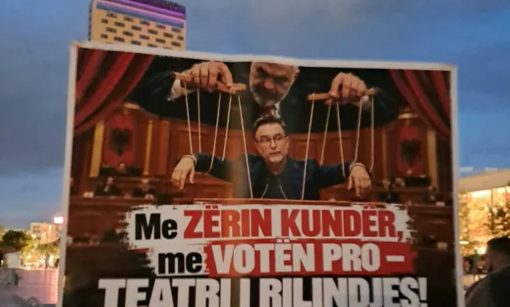 Pankartat ‘godasin’ Ramën dhe Braçen: Me zërin kundër, me votën pro