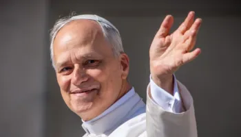 Papa përfundon me sukses operacionin, pezullohen angazhimet e afërta por udhëtimi në Peru mbetet në agjendë