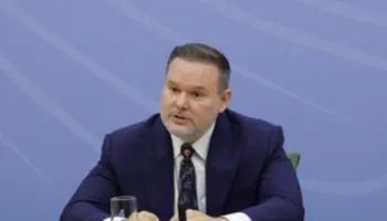 Pas përplasjeve në protestë, Demo kërkon qetësi dhe hetim të paanshëm