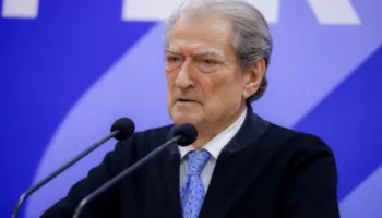 Pasi bëri thirrje 8 ditë rresht për protestë të dhunshme, Berisha ia faturon përgjegjësinë Ramës: Ka një plan për të destabilizuar vendin, që të fajësojë studentët!