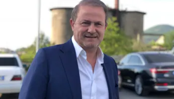 PD-JA E MADHE E VOGEL/ GJIN GJONI: ME STUDENTET E GJIMNAZISTET DO TA RREZOJME RAMEN