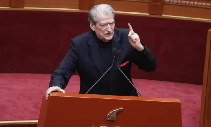 PD-ja hyn në betejën e studentëve, Berisha përkrah protestën kombëtare të studentëve