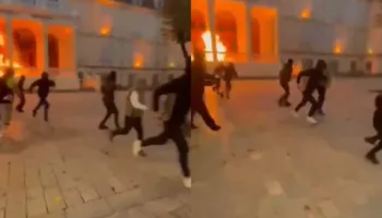 Përfshihet nga flakët Bashkia e Shkodrës/ Persona të maskuar sulmojnë me molotov godinën