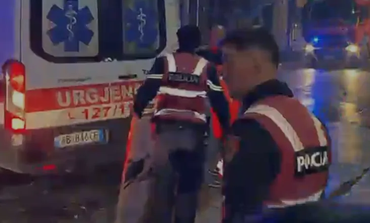 Përleshje të forta mes policisë dhe protestuesve, 10 efektivë dhe 2 protestues dërgohen në spital