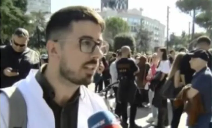 Përlotet studenti i Mjekësisë: Kam humbur nënën nga kanceri, në Onkologjik mungojnë trajtimet