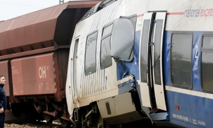 Përplaset treni në Essen të Gjermanisë/ Humb jetën punëtori i hekurudhës