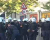 Përplasja fizike me protestuesit, pezullohen dy efektivë policie! Policia e Shtetit: S’do të tolerojmë asnjë rast dhune!