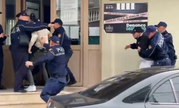 Përshkallëzohet protesta në Korçë/ Institucionet arsimore dhe Komisariati sulmohen me gurë