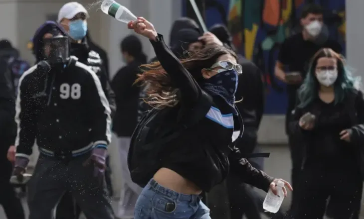 Pika e vlimit/ “Al Jazeera”: Pse studentët po protestojnë kundër Edi Ramës!