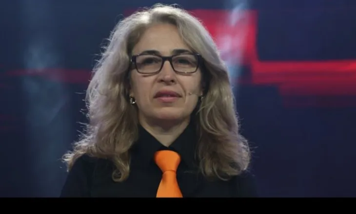 Piranjat/ Albana Deda: Studentët kanë të drejtë!  Mjaft më! Dorëhiqu!