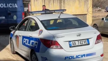 Plagosi me armë zjarri 22-vjeçarin dhe i vodhi makinën, arrestohet 47-vjeçari në Rinas
