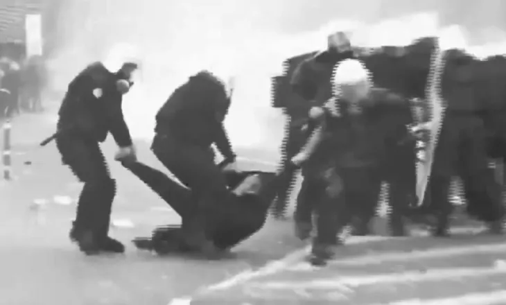 Policët i thyen këmbën në protestë, Ledion Balla tregon ngjarjen. Nëna tregon dëmtimet e rënda