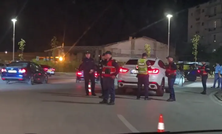 Policia “blindon” Vlorën, kontroll makinave me xhama të zinj, ja çfarë po verifikohet