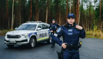 Policia finlandeze heton ndërhyrjet e dyshuara në shtëpitë e anëtarëve të parlamentit