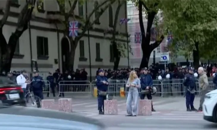 Policia “rrethon” godinën e Kuvendit, sot është njoftuar protestë edhe nga PD për Reformën Territoriale
