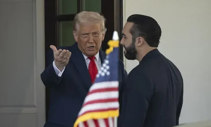 Presidenti i El Salvadorit merr miratimin e Trump për dërgimin e 2 mijë ushtarëve në Haiti, në luftën kundër bandave kriminale