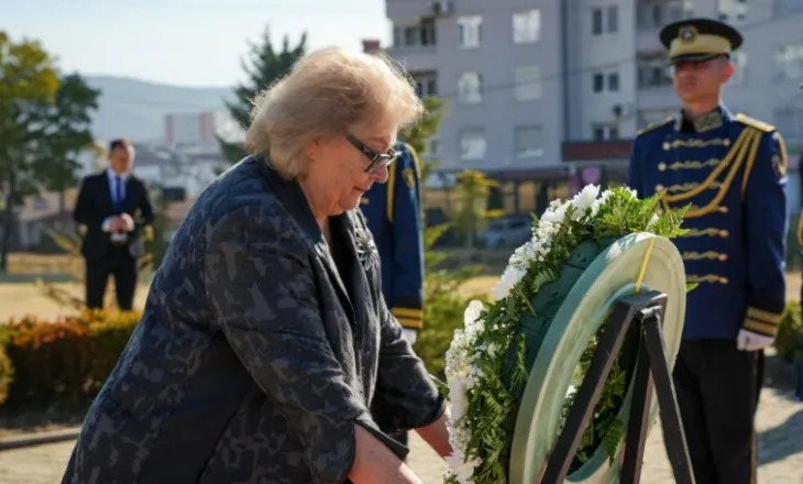 Presidentja e Kosovës, Shiroka Pula nderon Adem Jasharin, Ibrahim Rugovën dhe Adem Demaçin