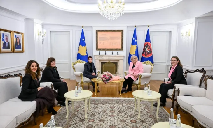 Presidentja Shiroka Pula takon tri akademike, diskutohet roli i grave në shkencë dhe arsim