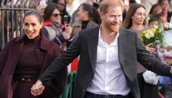 Princ Harry dhe Meghan bëjnë paraqitjen e parë të përbashkët publike që nga kthimi në Britani