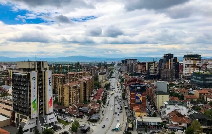 Prishtina me cilësi mesatare të ajrit, renditet e 65-ta në botë për ndotjen