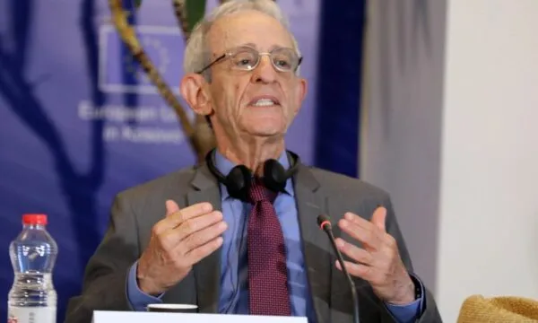 Profesori amerikan Daniel Serwer: BE-ja të vlerësojë ndryshimet në ligjin për Specialen, kompromisi për Presidenten ishte pozitiv