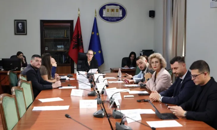 Programi për klimën dhe investimet në universitete, Komisioni i Burimeve Natyrore jep dritën e gjelbër për marrëveshjet!