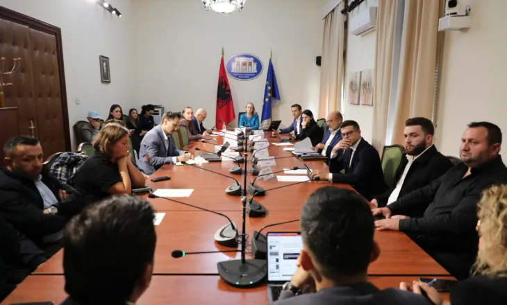Projekti i Bypass-it Vaqarr–Farkë, komisioni parlamentar zhvillon seancë dëgjimore me banorët e prekur