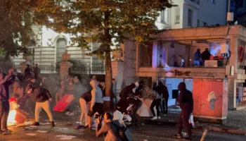 Protesta, 16 të arrestuar, 20 të lënduar mes të cilëve 7 efektivë policie dhe 2 gazetarë