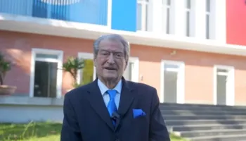 Protesta, Berisha akuzon Ramën dhe Policinë për dhunën: Studentët u ngritën si feniksi nga hiri, nesër përpara Universitetit!