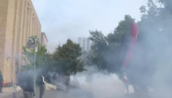 Protesta dhe kaos, reagon PS: Kush ka dorë në akte dhune do të përgjigjet para ligjit! (VIDEO)