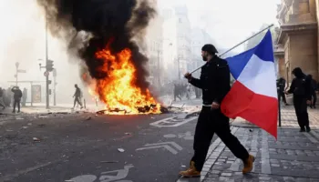 Protesta e 31 tetorit, Franca nxjerr 70 mijë policë në terren! Paralajmërohen masa të rrepta ndaj dhunës