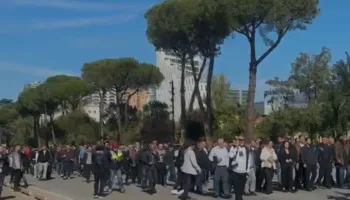 Protesta e djeshme në Tiranë, një i arrestuar dhe dy të proceduar penalisht