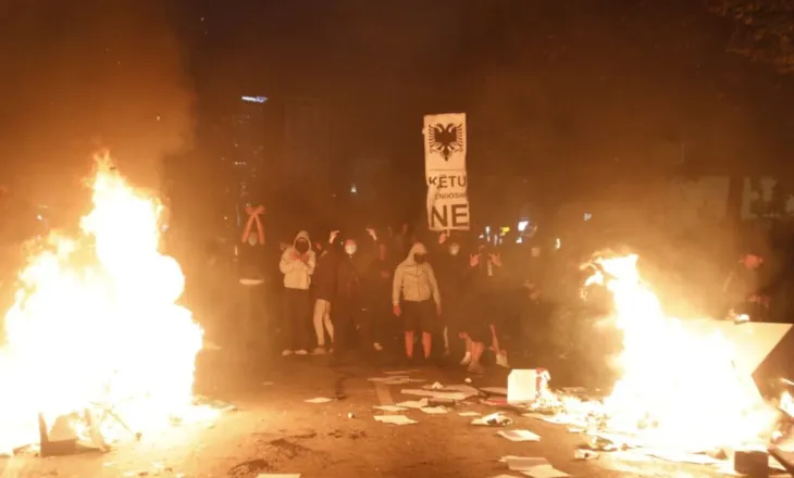 Protesta e studentëve/ 16 të arrestuar dhe 49 të proceduar, Policia e Ramës i akuzon për 8 vepra penale