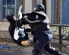 Protesta e studentëve/ ‘Shëndetësia’ jep lajmin e mirë: 21-vjeçari që u godit nga polici s’ka rrezik për paralizë