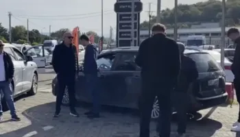 Protesta e thirrur në Tiranë, demokratët e Shkodrës dhe Vlorës nisen drejt kryeqytetit