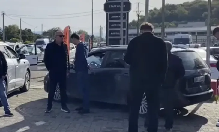 Protesta e thirrur në Tiranë, demokratët e Shkodrës dhe Vlorës nisen drejt kryeqytetit