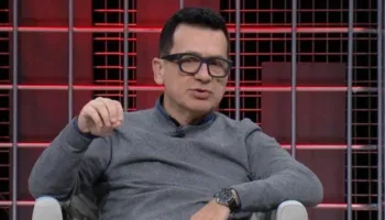 Protesta/ Ironia e juristit Spahiu: Reagimi i Ambasadës së SHBA, as ‘mish, as peshk’!- Pyet dhe Arlind Qorrin: Po nëse zgjedhjet i fiton sërish Rama apo Berisha?