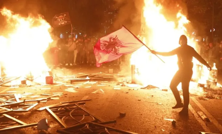 Protesta në Tiranë, 11 të lënduar në Spitalin e Traumës, mes tyre 3 të mitur