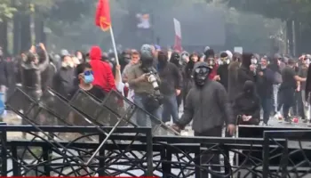 Protesta/ Reagon Ambasada Britanike në Tiranë: E drejta për të protestuar nuk justifikon dhunën dhe dëmtimin e pronës publike!