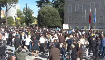 Protesta studentore vijon të shtunën, studentët mblidhen para Kryeministrisë në orën 11:00