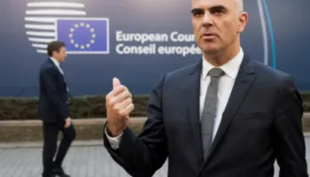 Protestat e dhunshme, Sekretari i Përgjithshëm i KE: Zemërimi i qytetarëve nuk duhet të bëhet mjet politik