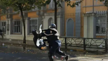 Protestat në Tiranë, 5 të lënduar, mes tyre dy të mitur