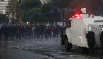 Protestat në Tiranë, Komiteti i Helsinkit ngre alarmin për dhunën dhe ben thirrje per hetim
