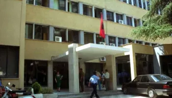 Protestat studentore/ Gjykata liron tre protestues, njëri ishte arrestuar në mënyrë të paligjshme