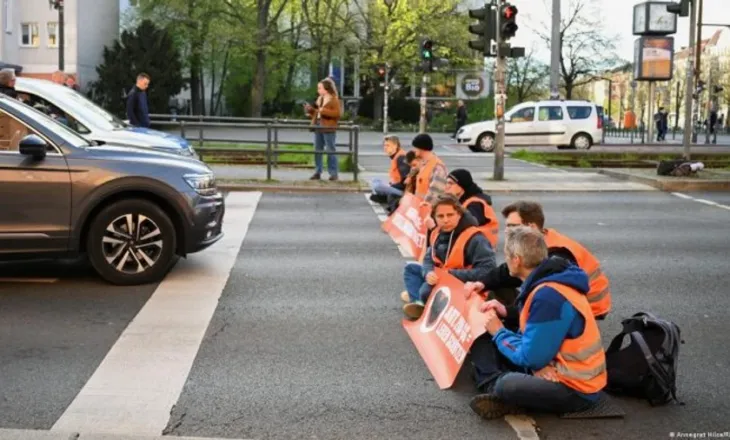 Protestuesit në Berlin kundërshtojnë dërgesat e armëve gjermane në Izrael