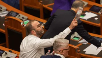 PS kërkoi përjashtimin nga Kuvendi/ Bardhi: Rama shkeli Kushtetutën