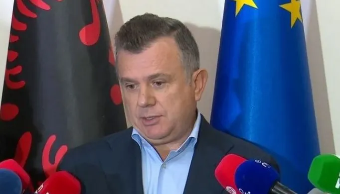 “PS mbështet teknologjinë”- Balla: Do ishte perfekte që votimi dhe numërimi elektronik të aplikoheshin në zgjedhjet e ardhshme në Bashkinë e Tiranës