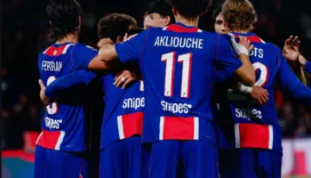PSG bën detyrën në shtëpi, por serish larg vendit të parë