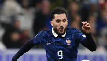 PSG-ja synon Rayan Cherki, gati të ofrojë mbi 100 milionë euro për francezin