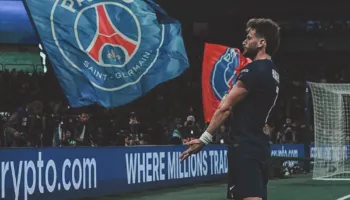 PSG “ngushëllon” Kvaratskhelia pas dëmtimit të rëndë, në plan është zgjatja e kontratës deri në vitin 2032